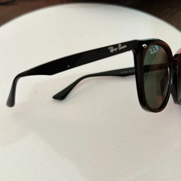 Ray Ban Polarized Unisex Sunglass RB436255-18-145 Black Square Authentic NEW